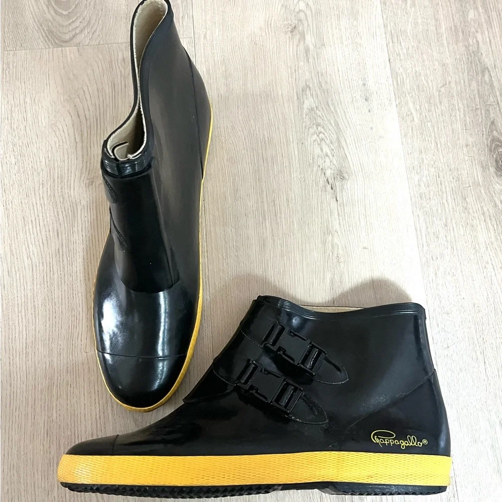 Pappagallo Black and Yellow Ankle Rain Boots, Sz 10